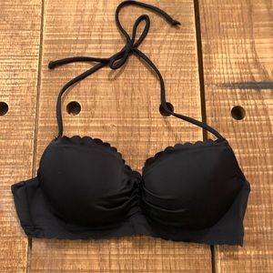 Victoria’s Secret black tie bikini top